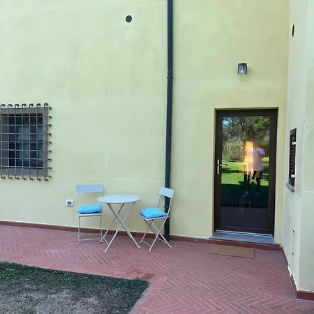 Guest Garden Casale Salici Baratti شقة فينتورينا تيرمي